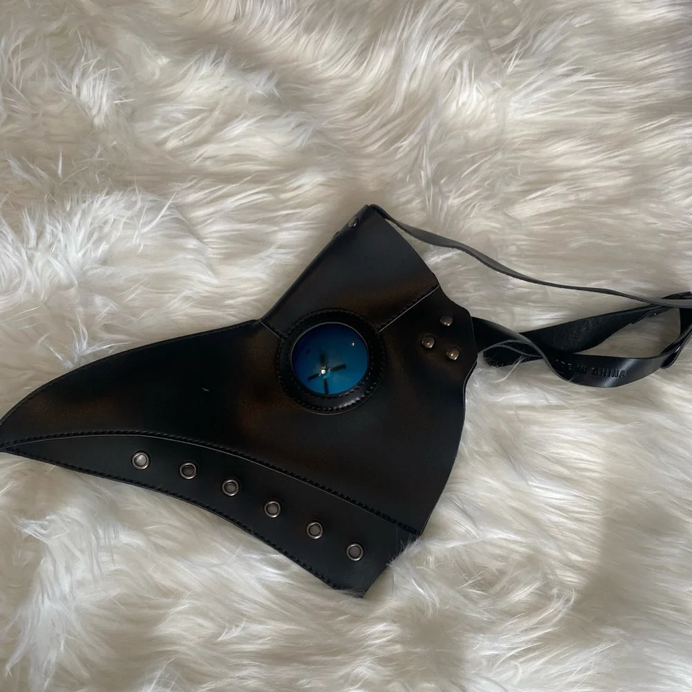 Plague Dr Mask - Picture 2 of 4